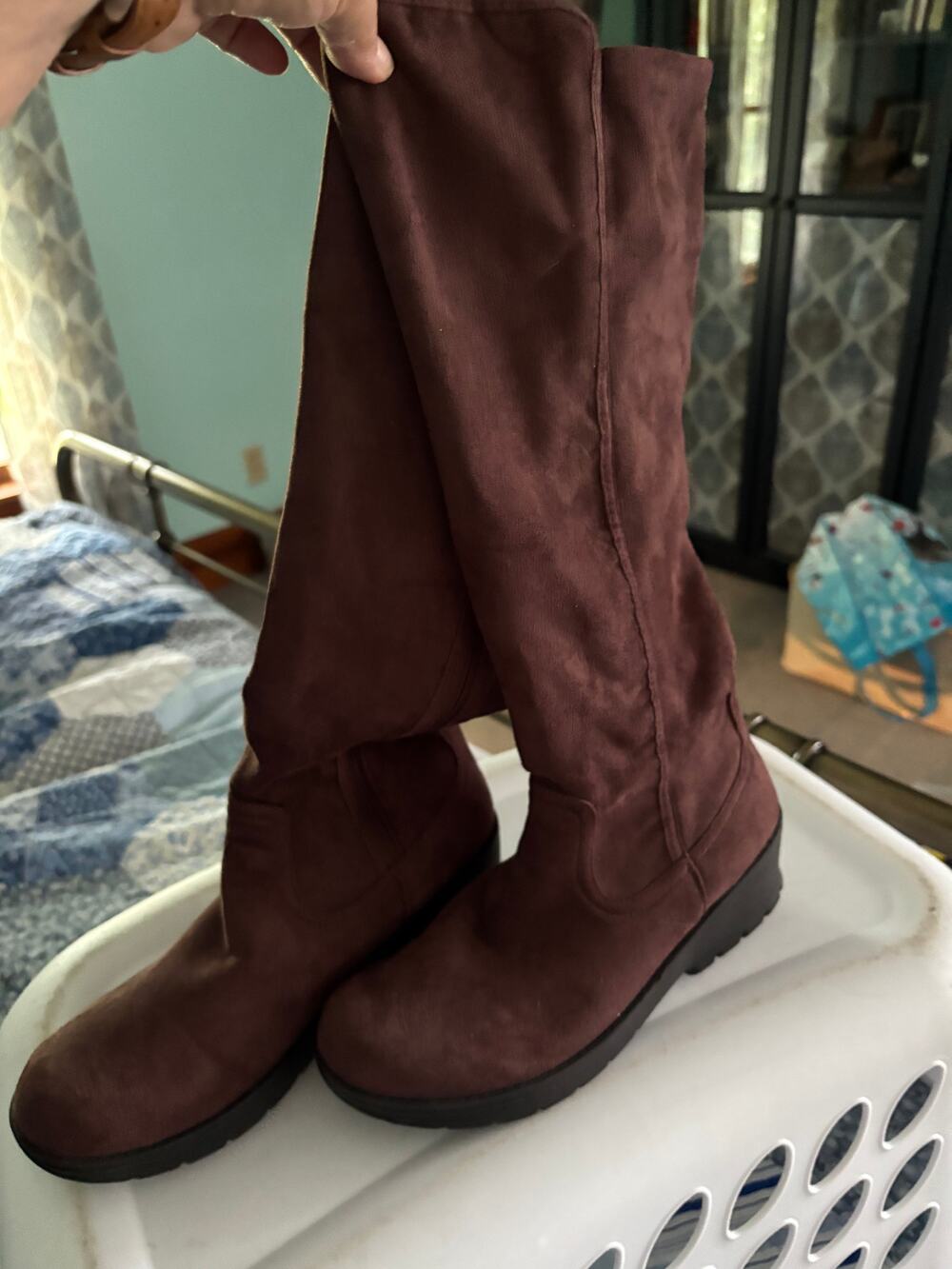 Bzees knee high boots - washable - size 9- barely worn.